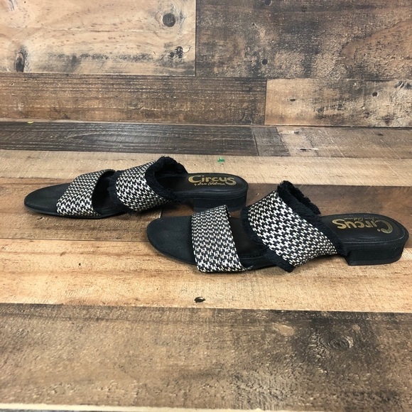 Circus by Sam Edelman sandals - Picture 4 of 8